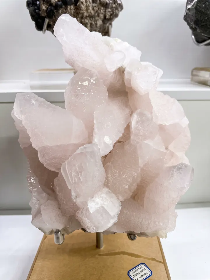 Stone, marble, alabaster & ceramics · Sample 28